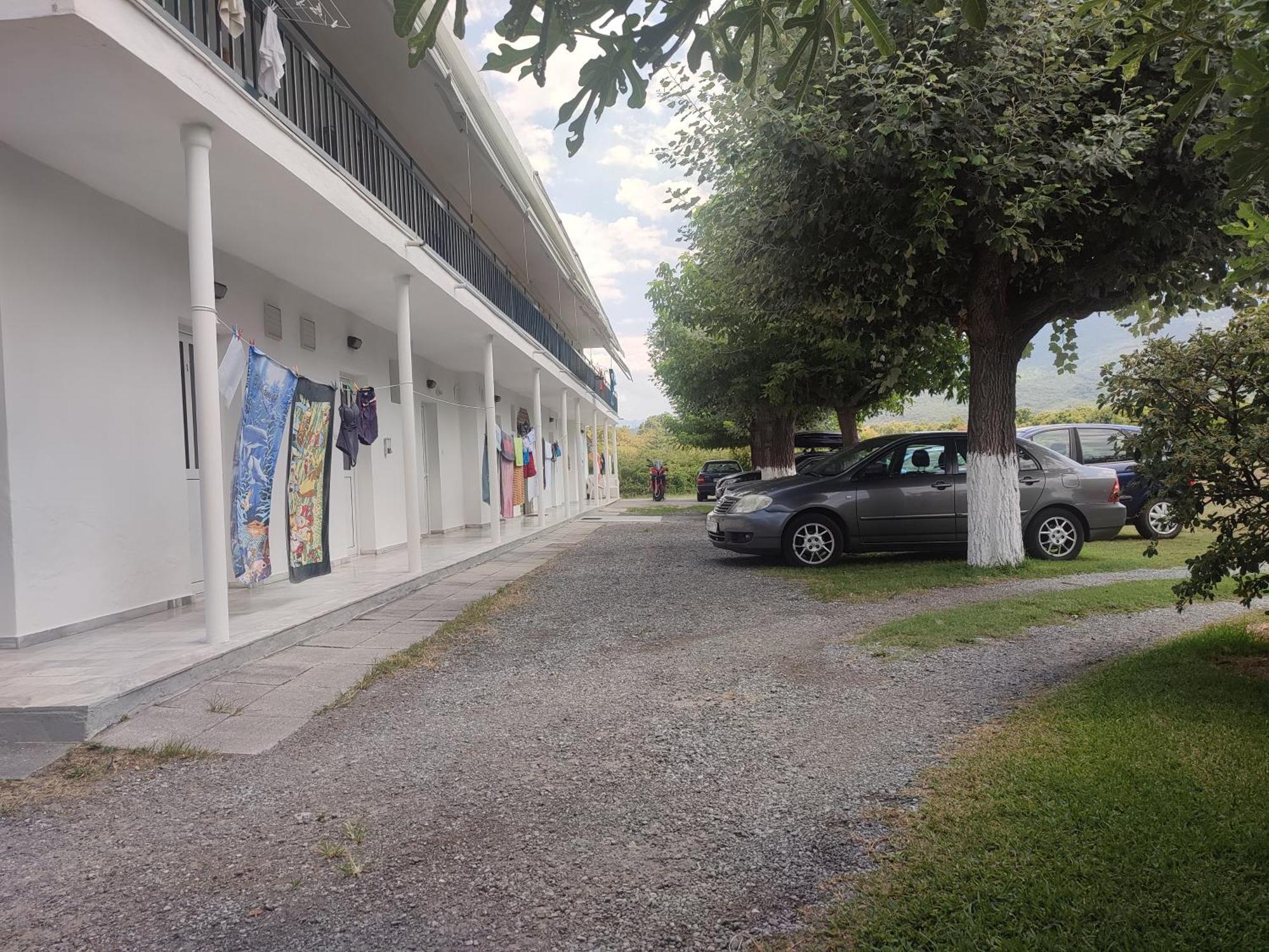 Michalos Apartments Paralia Skotinis Exterior photo