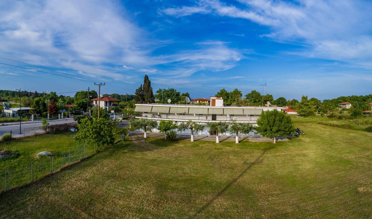 Michalos Apartments Paralia Skotinis Exterior photo